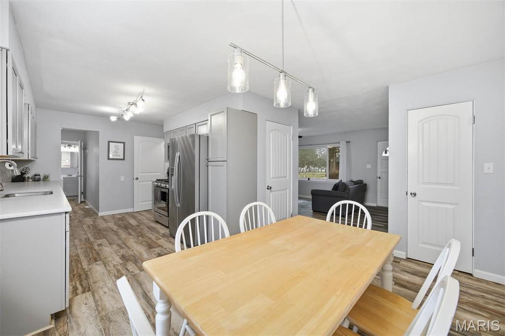 2708 Lemon Street Road Highland, IL 62249 - Photo 5 of 31