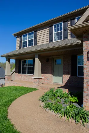 $385,000 | 1726 Hills Drive, Evansville, IN 47710