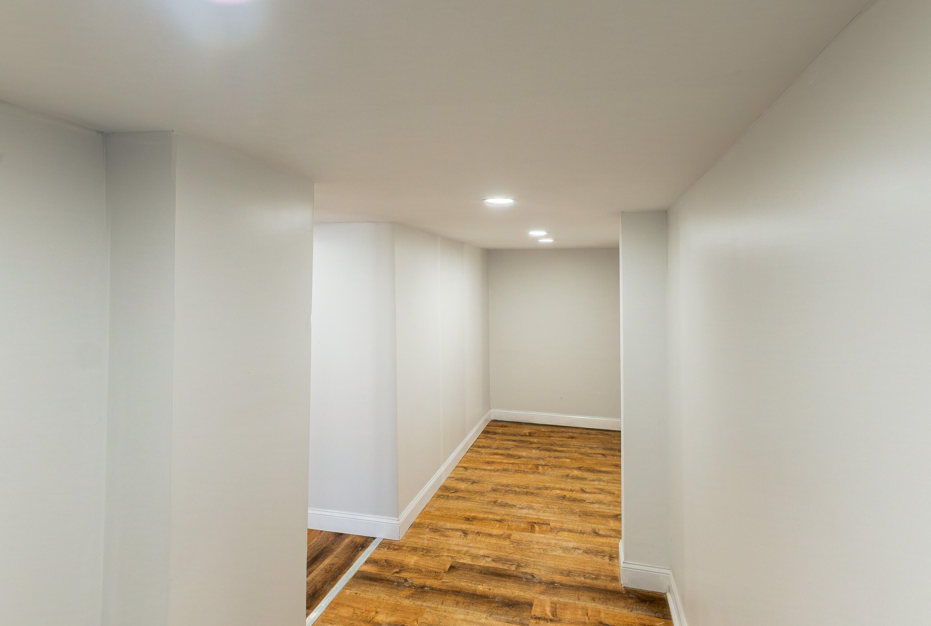 35 Oakland Street Waterville, ME 04901 - Photo 10 of 14 Upstairs hallway