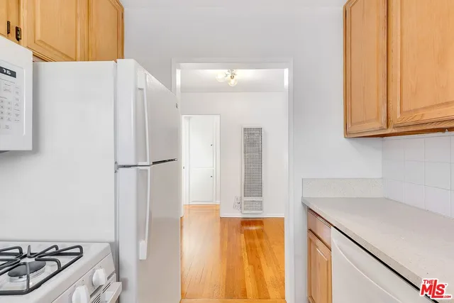 $2,400 | 2033 Euclid Street, Unit 11, Santa Monica, CA 90405