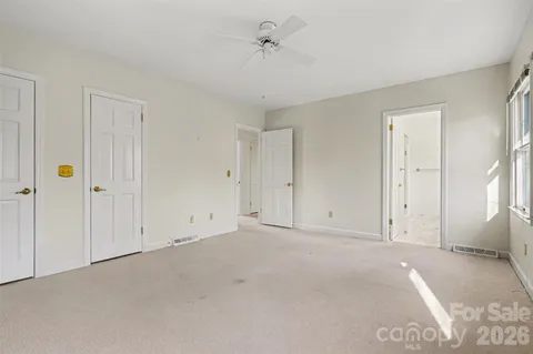 $675,000 | 754 Charter Place, Charlotte, NC 28211
