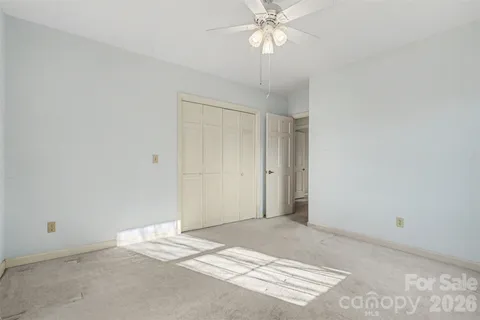 $675,000 | 754 Charter Place, Charlotte, NC 28211