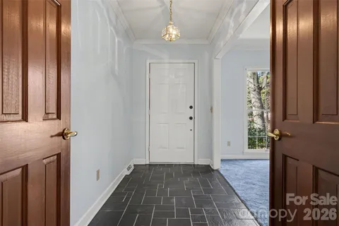 $675,000 | 754 Charter Place, Charlotte, NC 28211