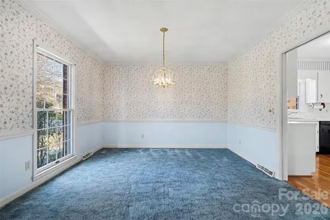 $675,000 | 754 Charter Place, Charlotte, NC 28211