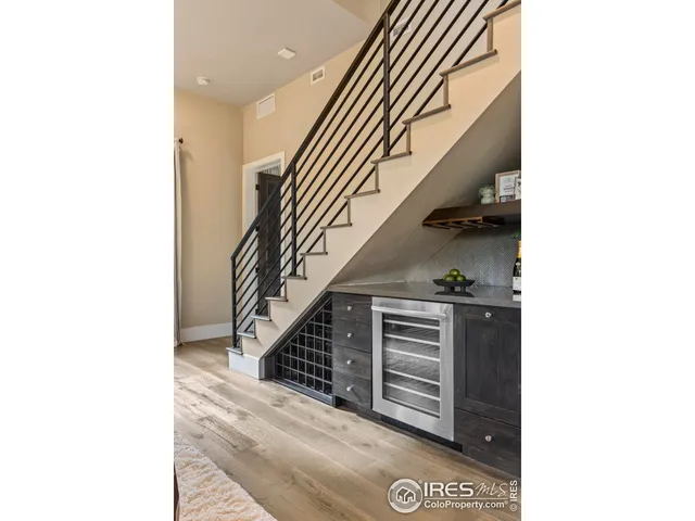 a view of entryway and hall