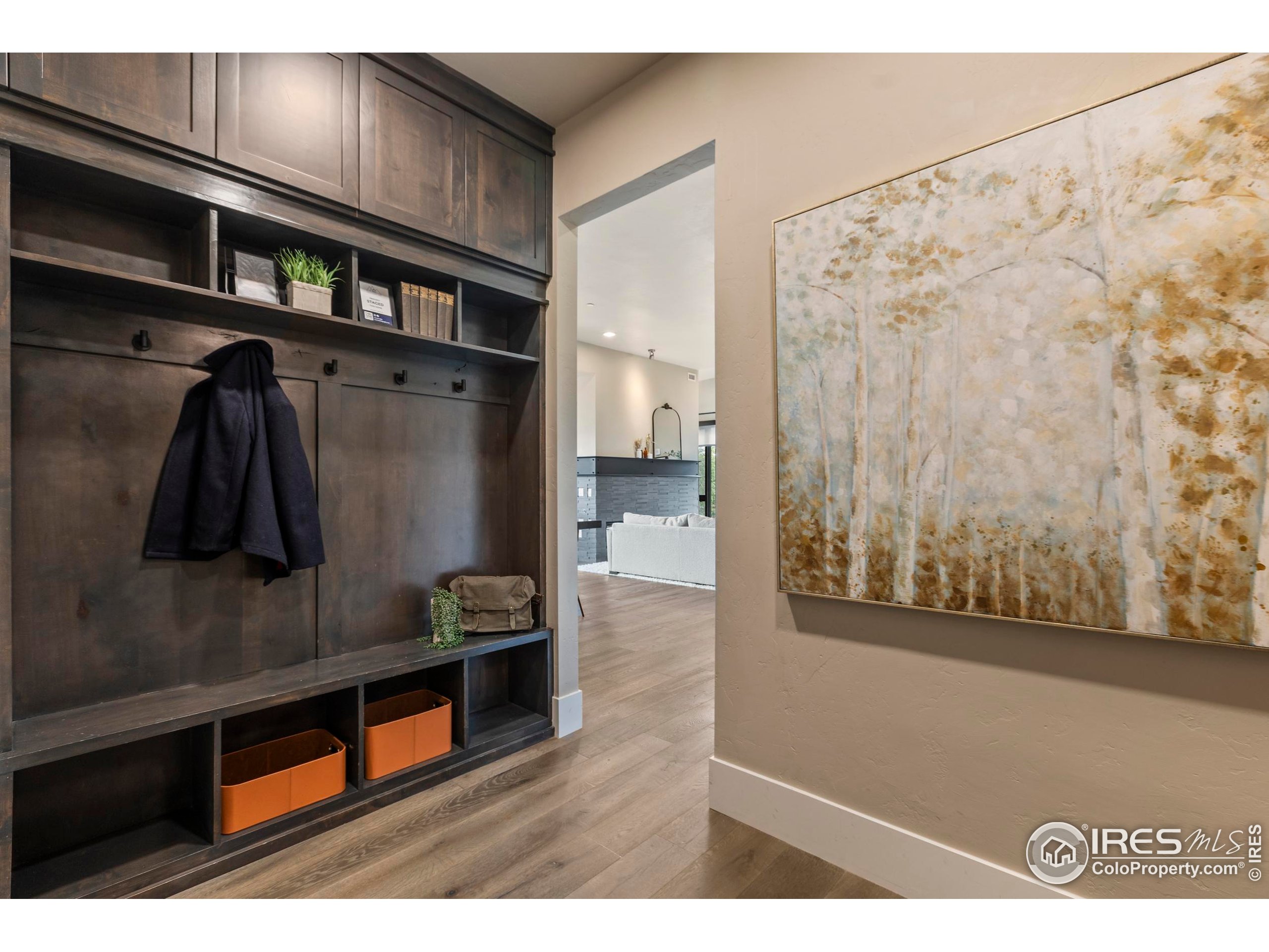 302 North Meldrum Street, Unit 314 Fort Collins, CO 80521 - Photo 10 of 50 a hallway with a large window