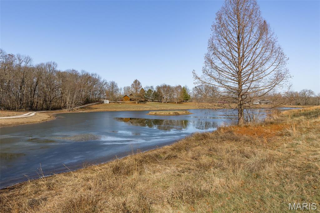 2161 Young Road Pacific, MO 63069 - Photo 2 of 53