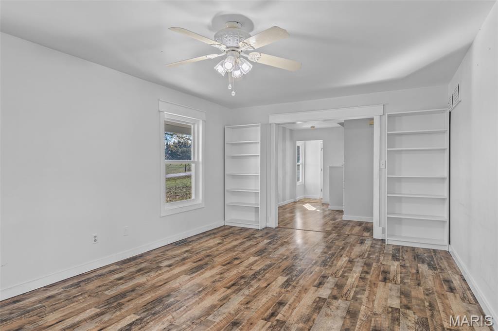 2161 Young Road Pacific, MO 63069 - Photo 25 of 53