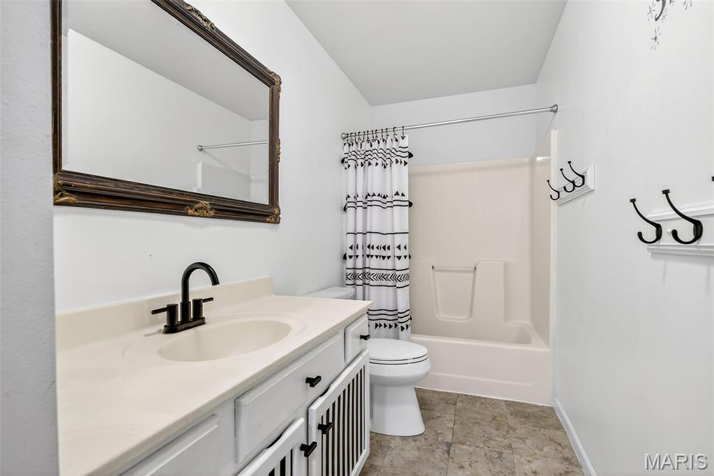 2161 Young Road Pacific, MO 63069 - Photo 45 of 53