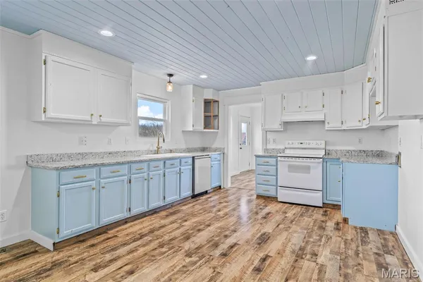 $599,900 | 2161 Young Road, Pacific, MO 63069