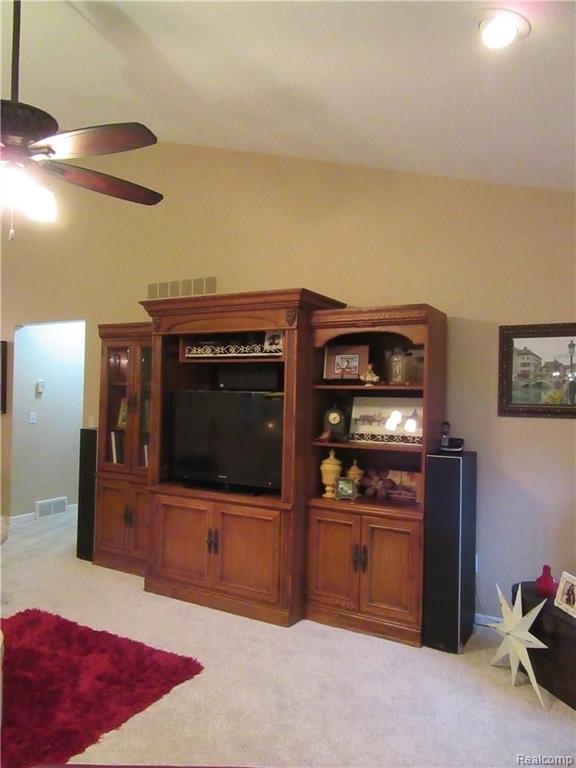 21460 Timber Ridge Drive Woodhaven, MI 48183 - Photo 11 of 50