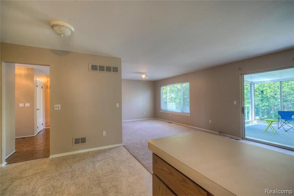 736 Dressler Lane Rochester Hills, MI 48307 - Photo 8 of 20