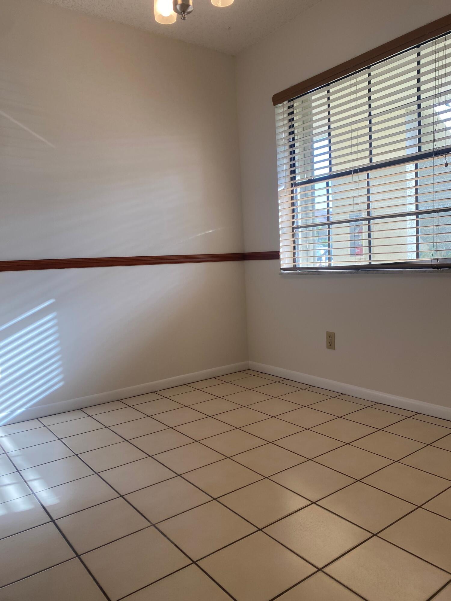 401 Pinecrest Circle, Unit A Jupiter, FL 33458 - Photo 6 of 14 3