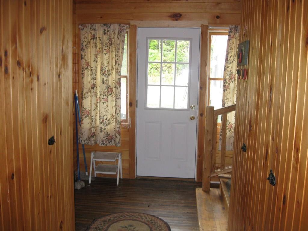 360 Dover Road Dexter, ME 04930 - Photo 13 of 19 mud room