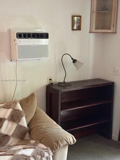 4512 Alton Road, Unit 2 Miami Beach, FL 33140 - Photo 5 of 6 Gallery Image 5