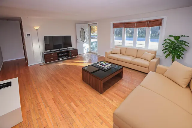 $249,900 | 1117 Anderson Avenue, Joliet, IL 60433