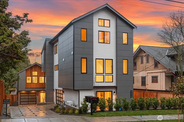 $1,399,950 | 4222 Meridian Avenue North, Seattle, WA 98103
