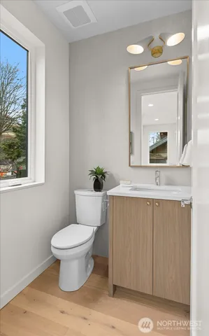 $1,399,950 | 4222 Meridian Avenue North, Seattle, WA 98103