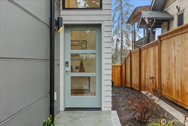 $1,399,950 | 4222 Meridian Avenue North, Seattle, WA 98103