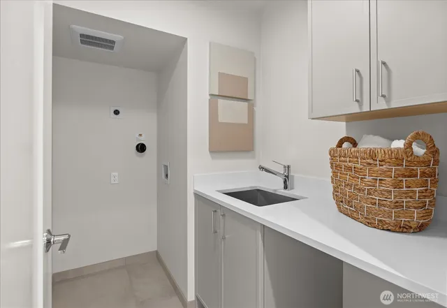 $1,399,950 | 4222 Meridian Avenue North, Seattle, WA 98103