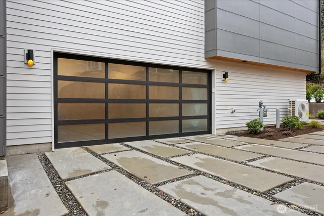 $1,399,950 | 4222 Meridian Avenue North, Seattle, WA 98103