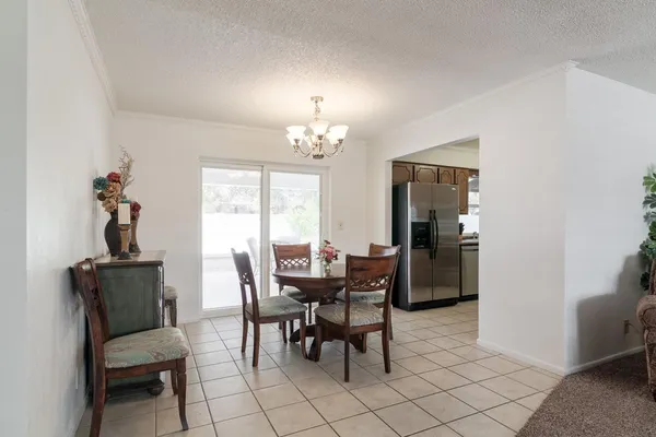 $1,750 | 4422 East Escondido Avenue, Mesa, AZ 85206