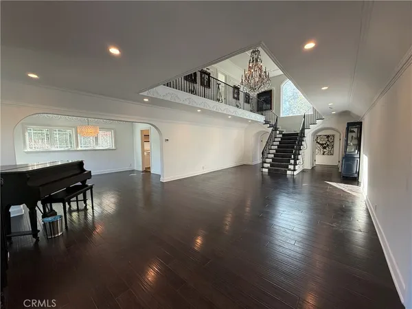 $2,649,999 | 1901 North Catalina Street, Los Angeles, CA 90027