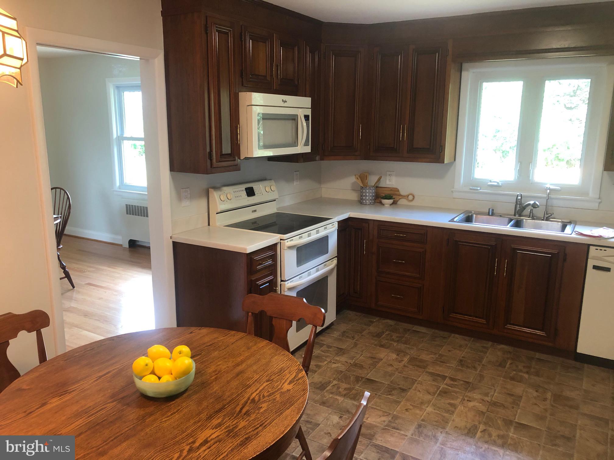 806 Hughes Shop Road Westminster, MD 21158 - Photo 16 of 30 Kitchen