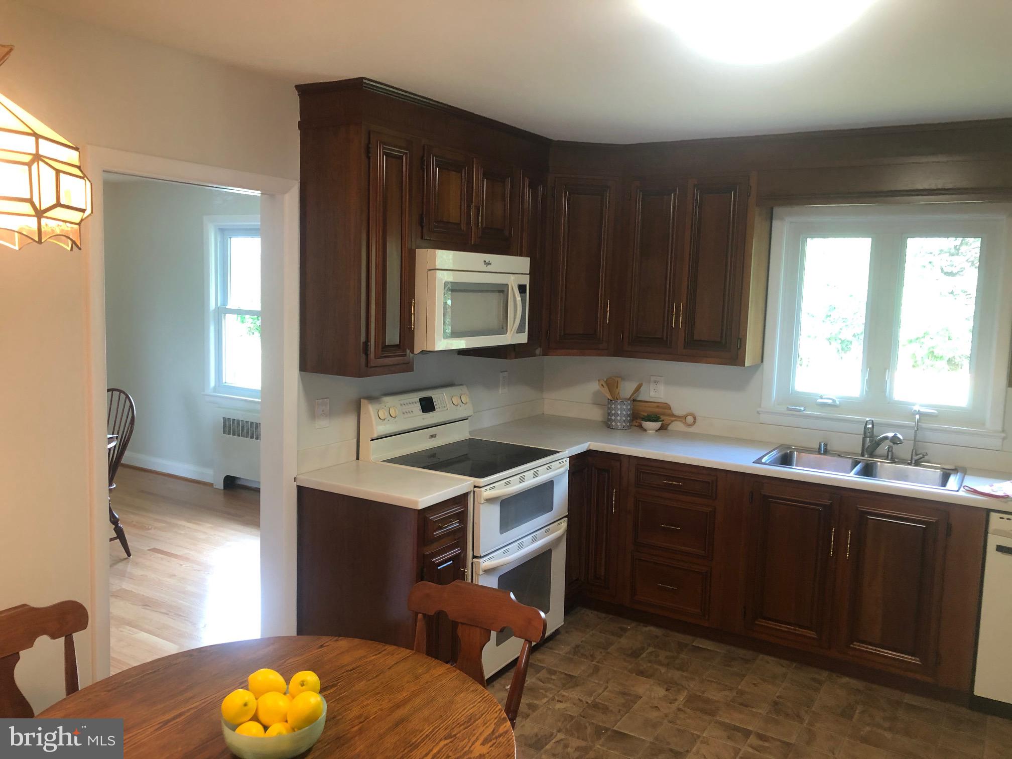 806 Hughes Shop Road Westminster, MD 21158 - Photo 17 of 30 Kitchen