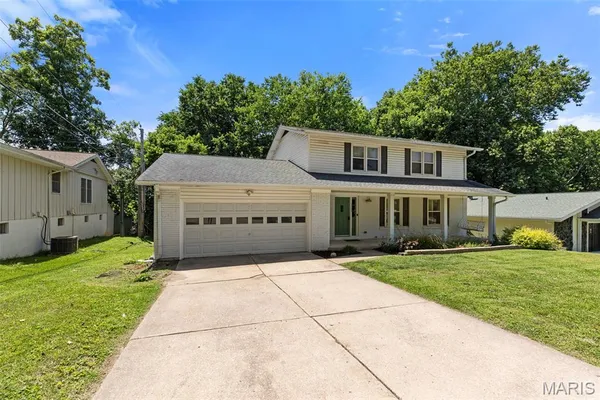$429,000 | 3029 Yale Boulevard, St. Charles, MO 63301