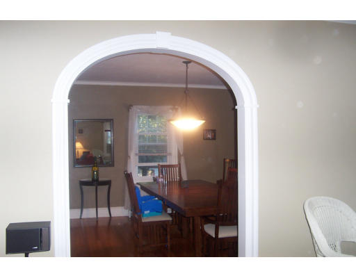 294 Beverly Road Worcester, MA 01605 - Photo 8 of 9