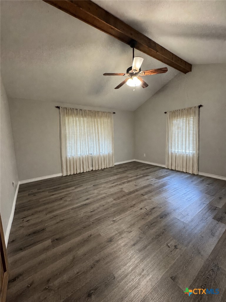 122 Twin Oak Road Seguin, TX 78155 - Photo 3 of 8