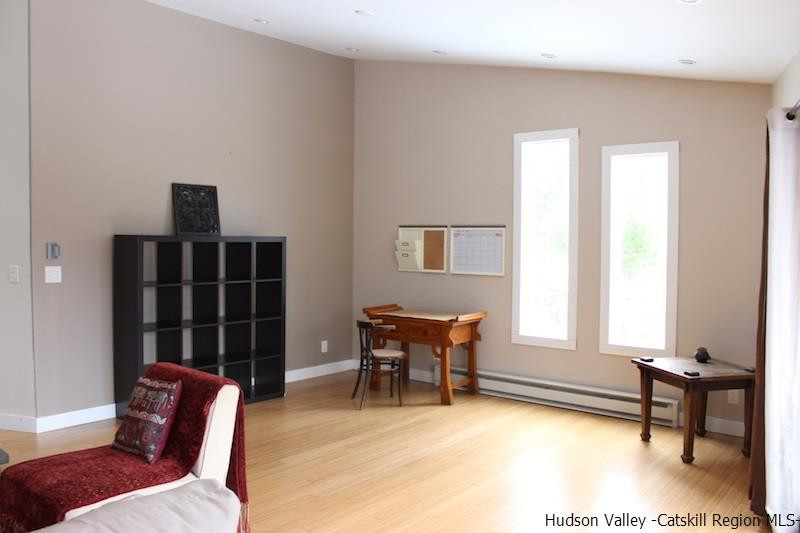 385 Sickler Road Woodstock, NY 12448 - Photo 4 of 33 Photo 4