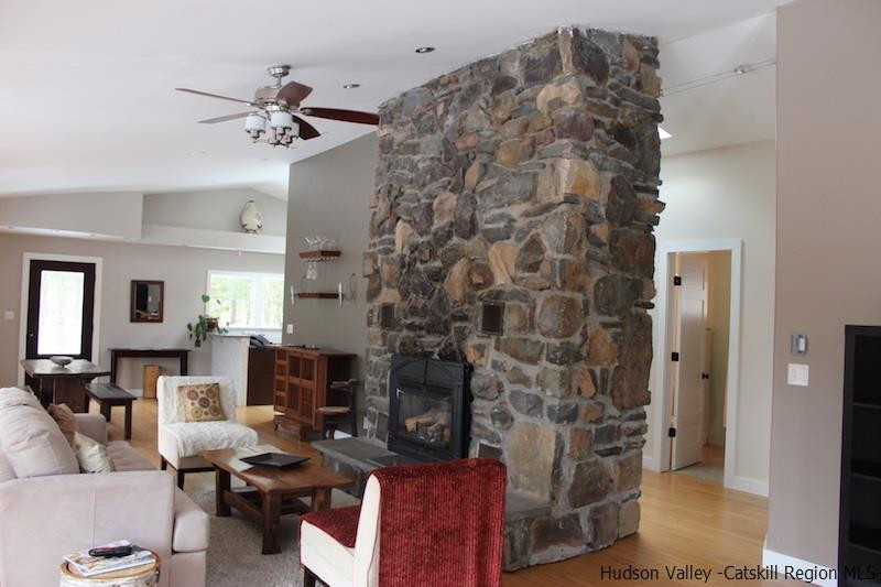 385 Sickler Road Woodstock, NY 12448 - Photo 6 of 33 Photo 6