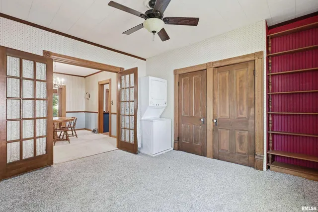 $124,000 | 1322 27th Avenue, Moline, IL 61265