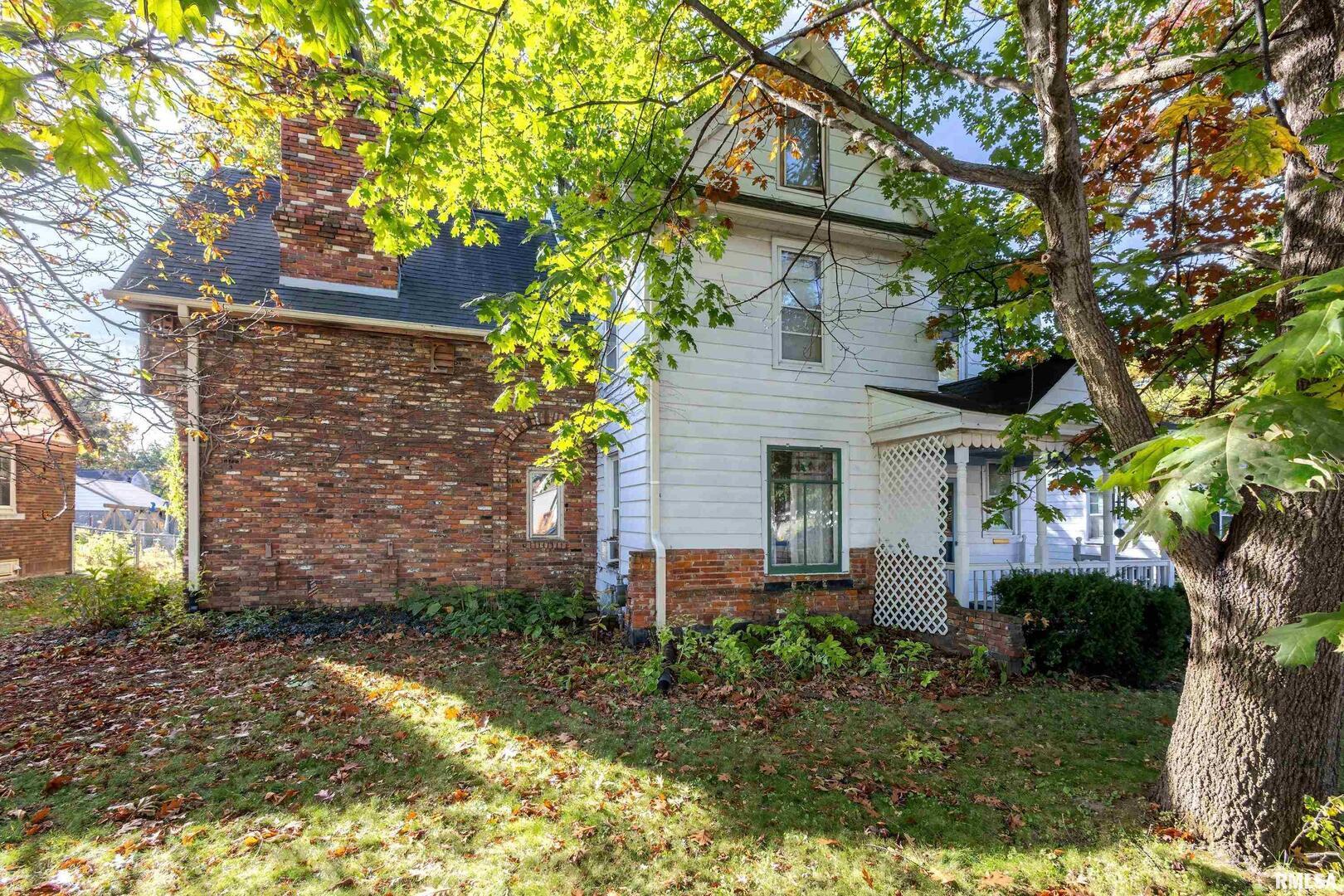 1322 27th Avenue Moline, IL 61265 - Photo 2 of 38