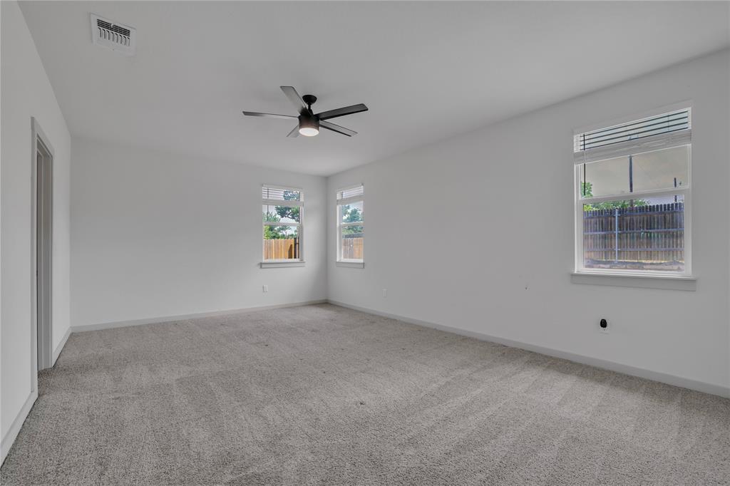 10633 Defender Trail Austin, TX 78754 - Photo 18 of 33