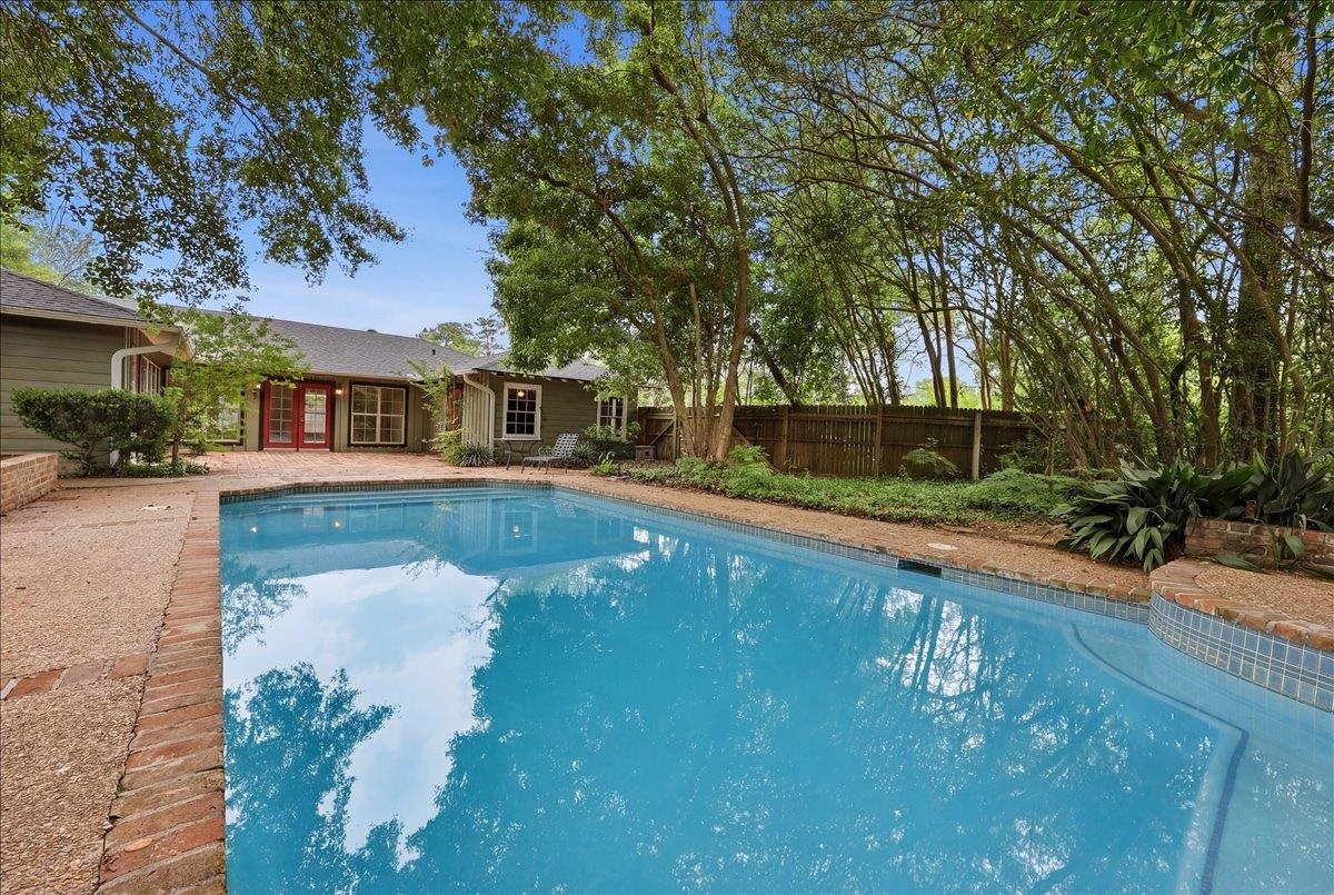 5590 Clinton Street Beaumont, TX 77706 - Photo 34 of 37