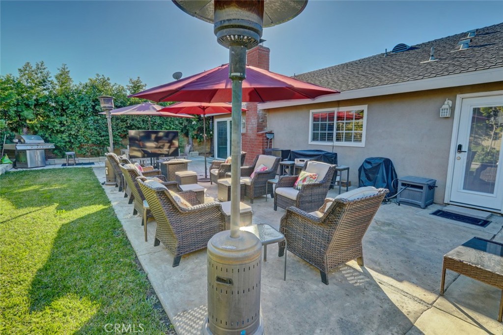 16082 Cache Street Fountain Valley, CA 92708 - Photo 23 of 43