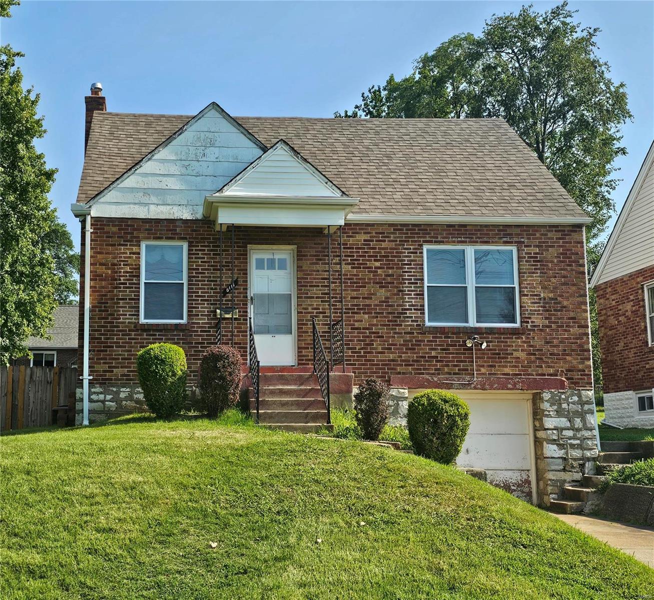 6111 Weber Road St. Louis, MO 63123 - Photo 1 of 23 Gallery Image 1