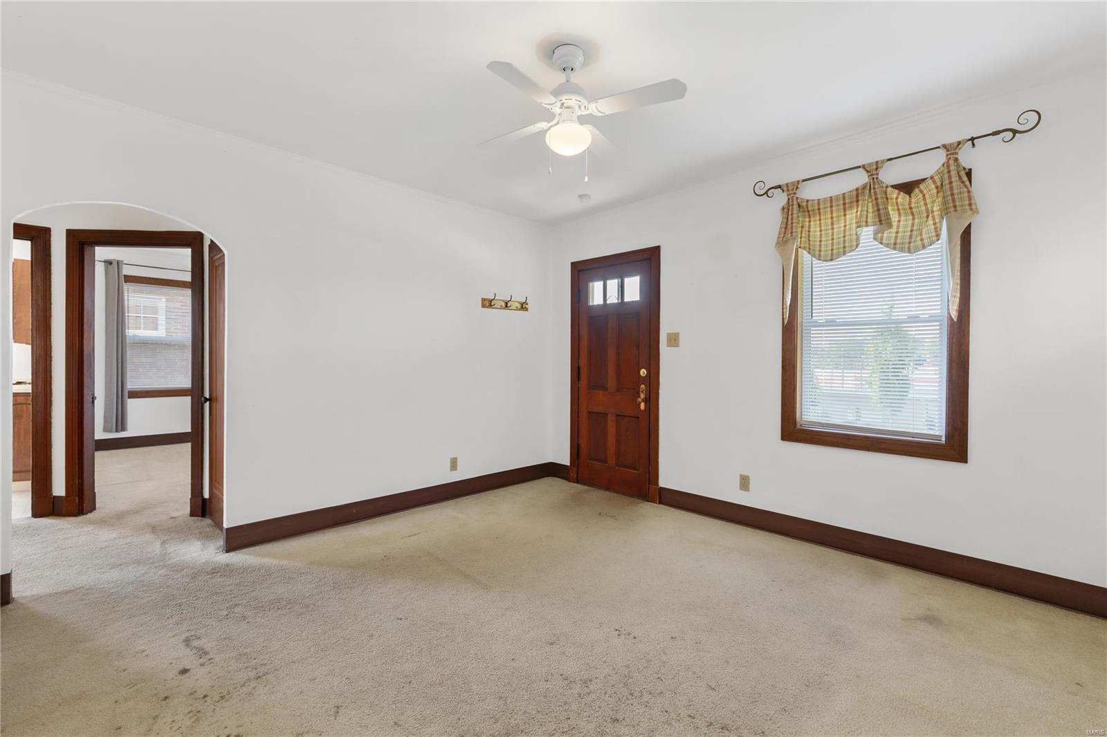 6111 Weber Road St. Louis, MO 63123 - Photo 3 of 23 Gallery Image 3