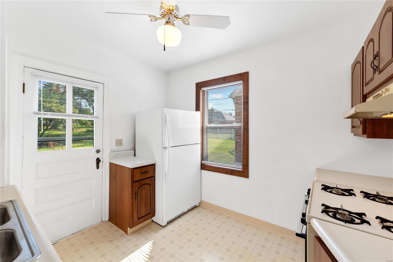 6111 Weber Road St. Louis, MO 63123 - Photo 5 of 23 Gallery Image 5