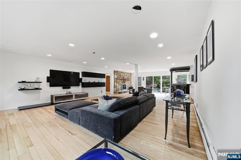 299 Forest Road Mahwah, NJ 07430 - Photo 19 of 50 Gallery Image 19