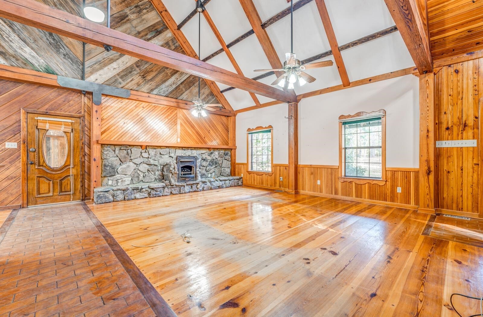 4626 Billy Maher Road Memphis, TN 38135 - Photo 14 of 35 a view of an empty room with a window