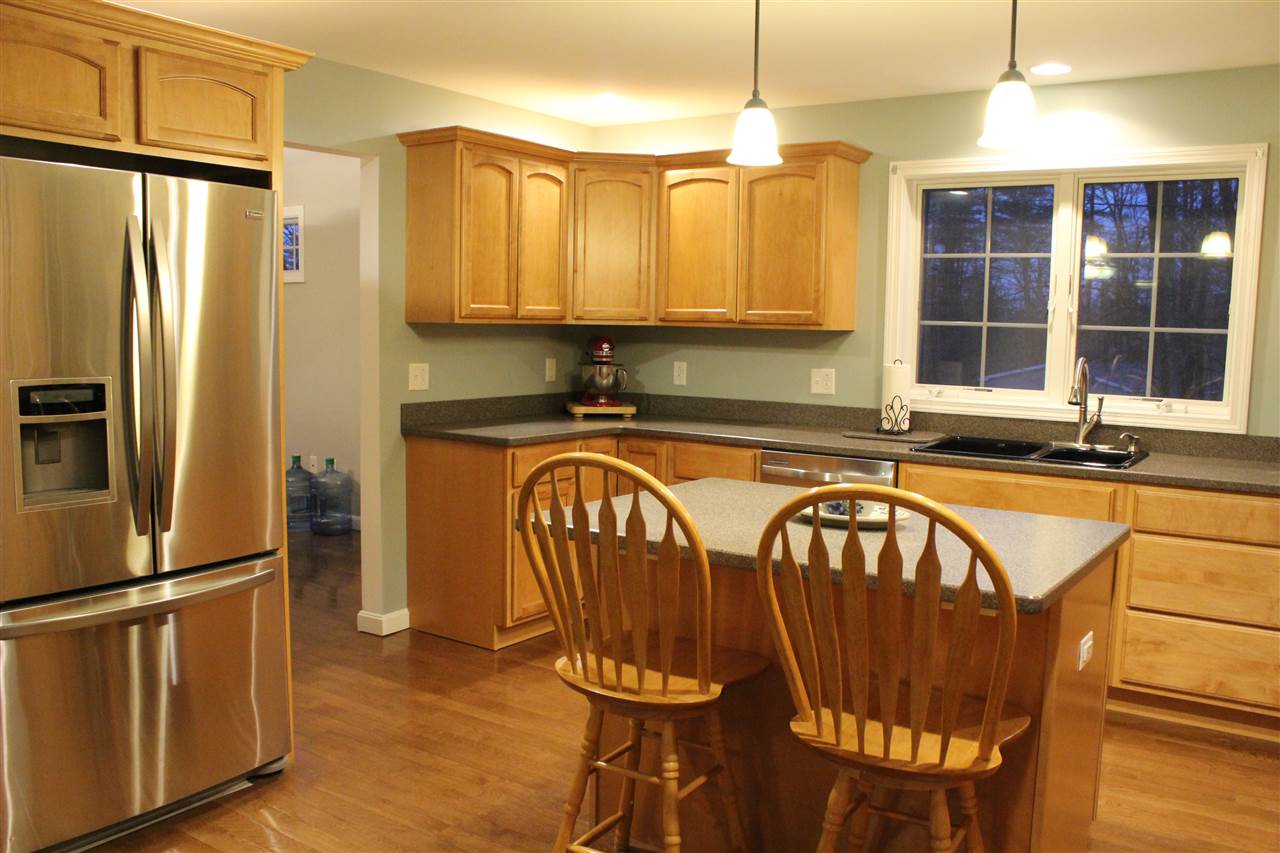 376 Cross Road Rochester, NH 03867 - Photo 4 of 29 Gallery Image 4