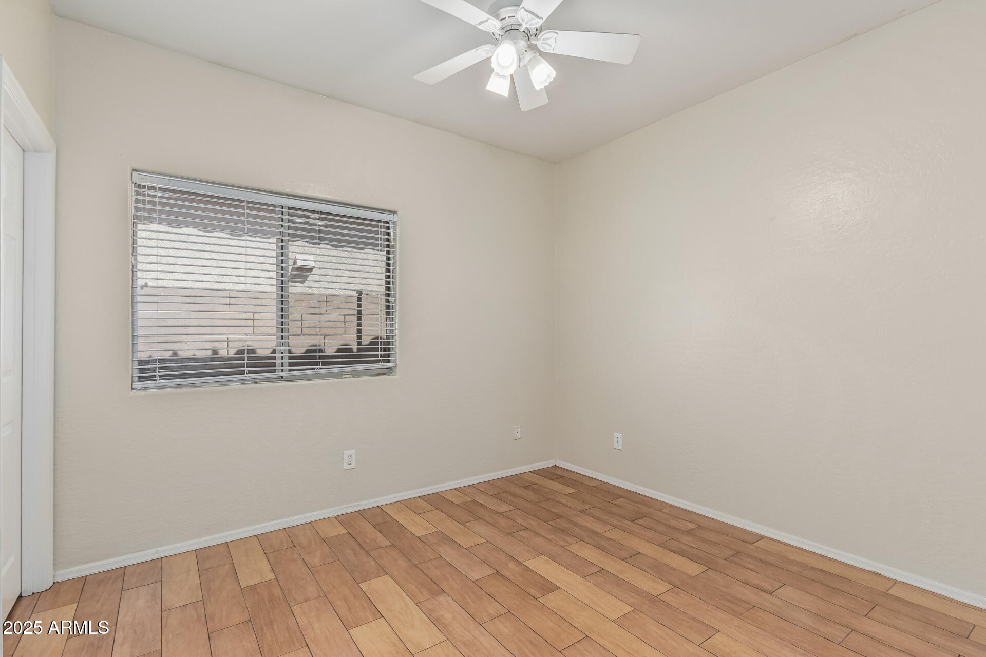 240 West Brooks Street Gilbert, AZ 85233 - Photo 16 of 33 21 Brooks