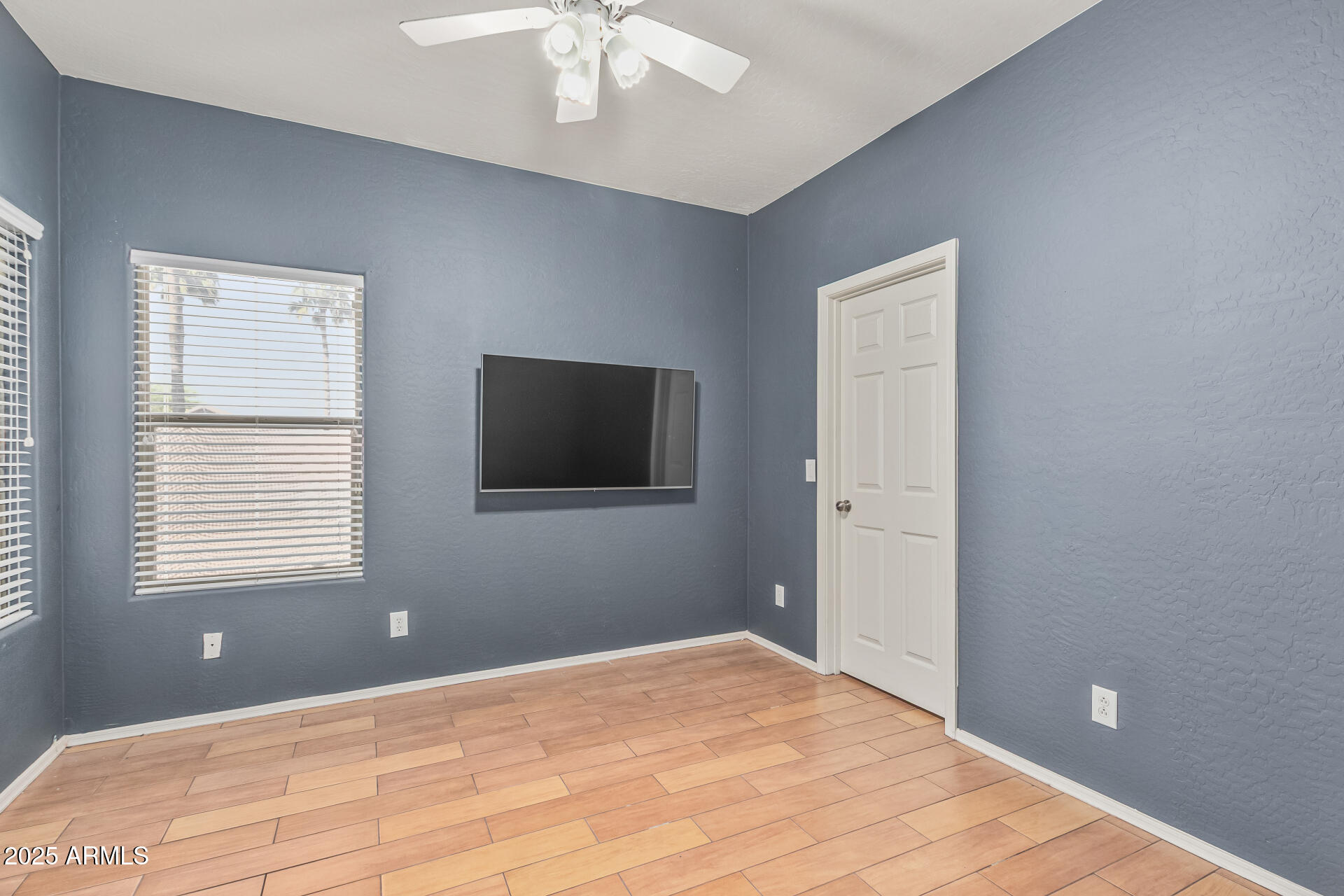 240 West Brooks Street Gilbert, AZ 85233 - Photo 17 of 33 22 Brooks