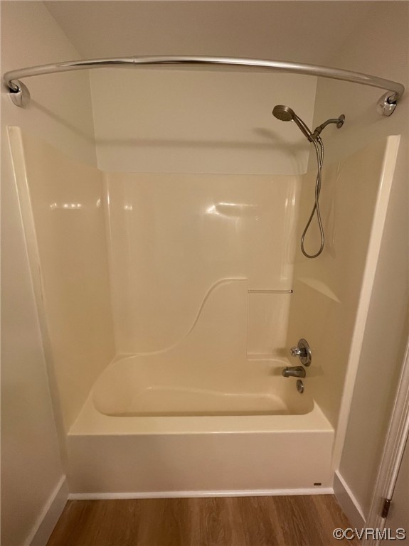 8130 Preakness Court Midlothian, VA 23112 - Photo 20 of 29 a bathroom with a shower and a bath tub