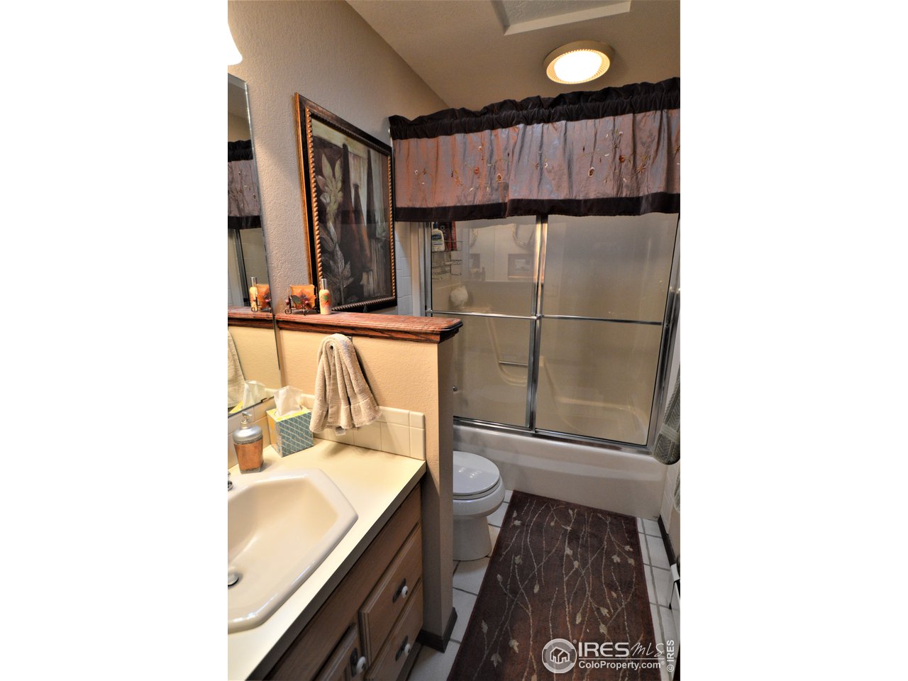 12031 Co Road Weldona, CO 80653 - Photo 18 of 40 Full Bath
