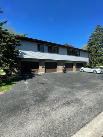 $238,900 | 1590 Perry Court, Unit A, Aurora, IL 60505